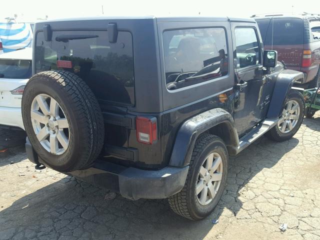 1C4AJWBGXHL506282 - 2017 JEEP WRANGLER S შავი ფოტო 4