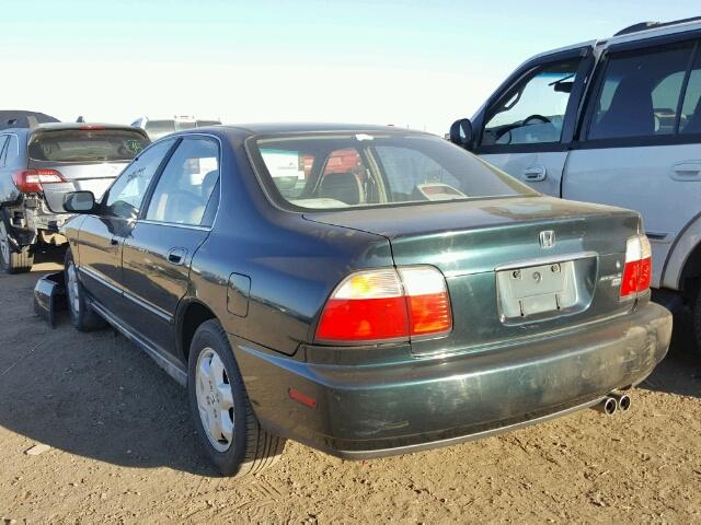 1HGCE6670VA013470 - 1997 HONDA ACCORD GREEN photo 3