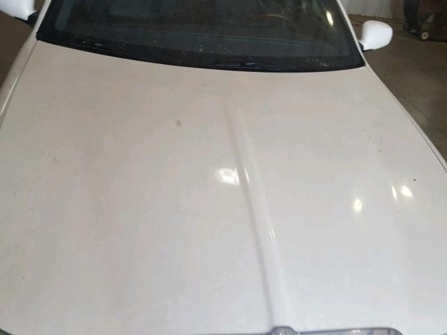 1LNHM82W01Y630770 - 2001 LINCOLN TOWN CAR S WHITE photo 9