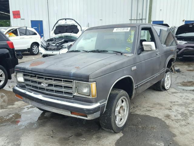 1G8CS18R8G8113779 - 1986 CHEVROLET BLAZER S10 GRAY photo 2