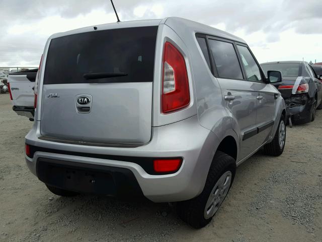 KNDJT2A51D7776300 - 2013 KIA SOUL SILVER photo 4