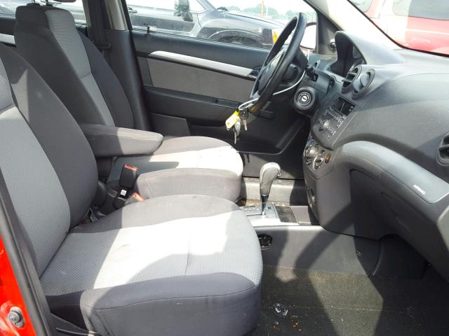 KL1TD6DE8AB118532 - 2010 CHEVROLET AVEO LS MAROON photo 5