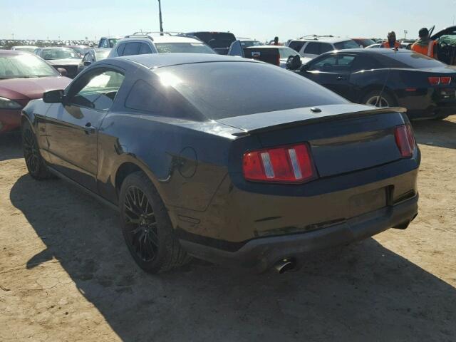 1ZVBP8CF3B5162842 - 2011 FORD MUSTANG BLACK photo 3