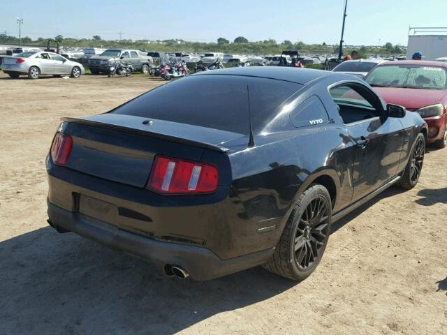 1ZVBP8CF3B5162842 - 2011 FORD MUSTANG BLACK photo 4