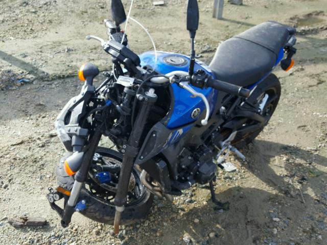 JYARN33E0GA010187 - 2016 YAMAHA FZ09 BLUE photo 2