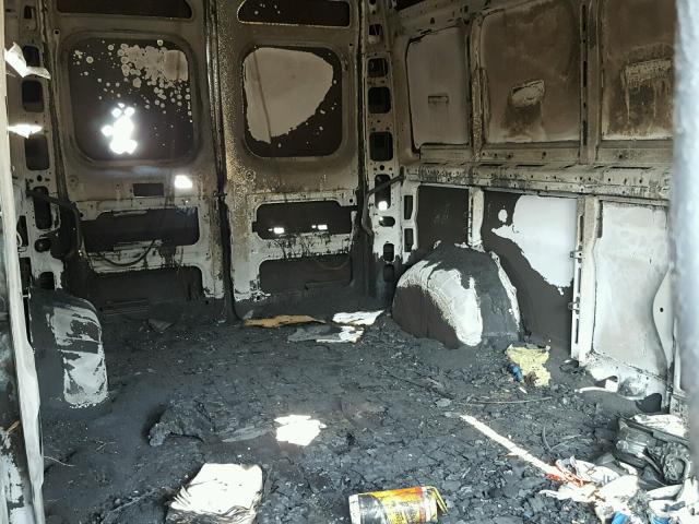 3C6TRVDG5JE111165 - 2018 RAM PROMASTER 烧焦的 照片 6