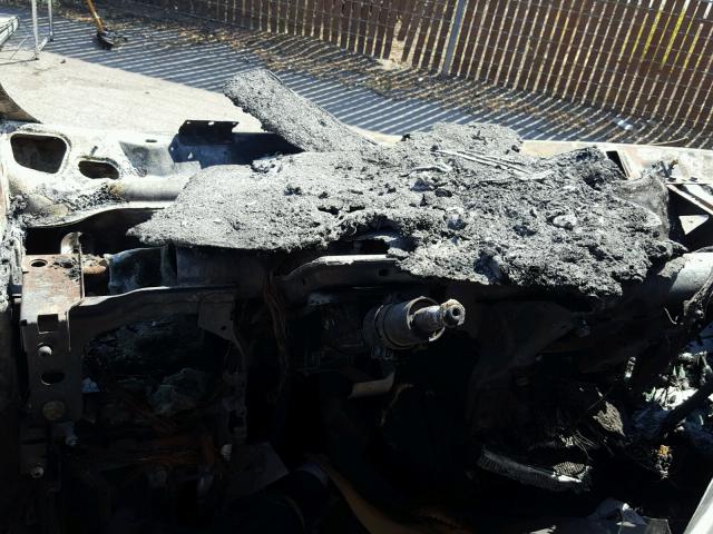 3C6TRVDG5JE111165 - 2018 RAM PROMASTER 烧焦的 照片 8