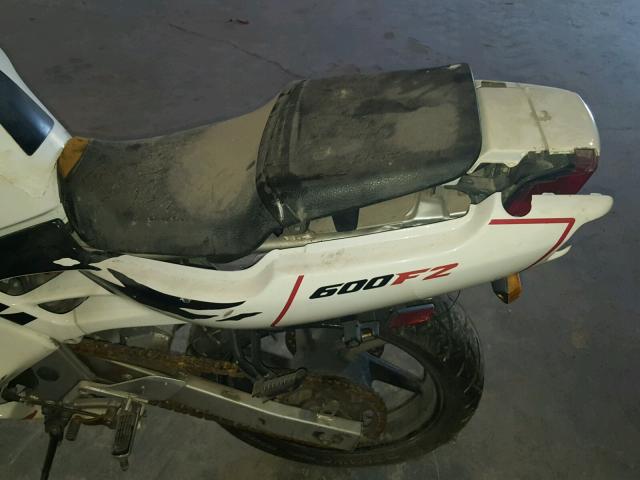 JH2PC2501PM200065 - 1993 HONDA CBR600 F2 WHITE photo 10