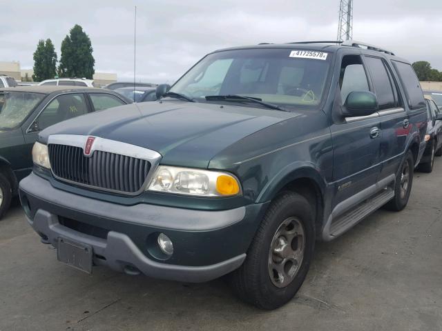 5LMPU28LXWLJ60691 - 1998 LINCOLN NAVIGATOR 绿色 照片 2