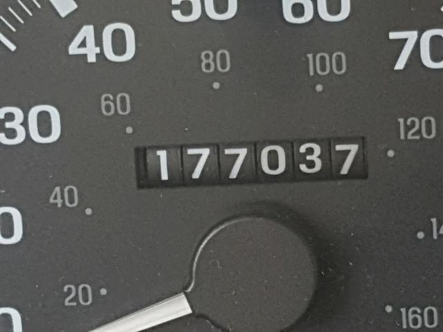 5LMPU28LXWLJ60691 - 1998 LINCOLN NAVIGATOR 绿色 照片 8