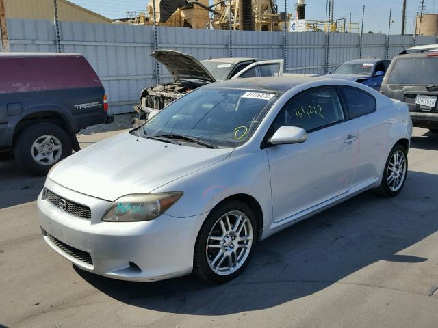 JTKDE177950025569 - 2005 TOYOTA SCION TC 银色 照片 2