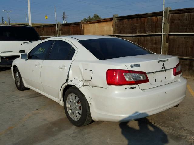 4A32B2FFXBE004957 - 2011 MITSUBISHI GALANT FE WHITE photo 3