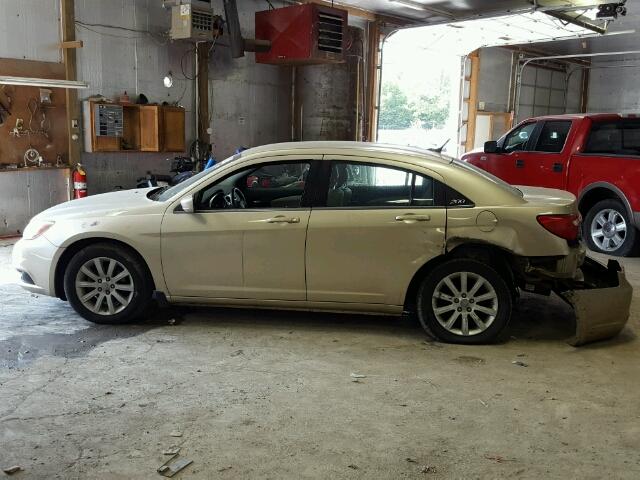 1C3BC1FB6BN511950 - 2011 CHRYSLER 200 TAN photo 9