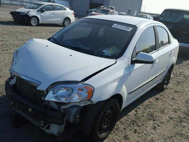KL1TD5DE7BB251696 - 2011 CHEVROLET AVEO LS WHITE photo 2