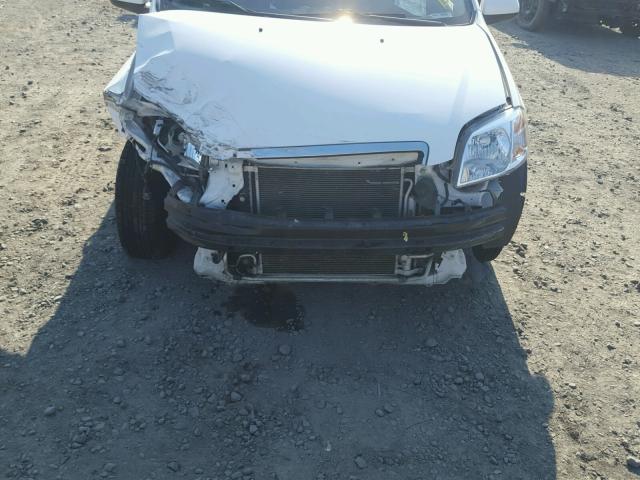 KL1TD5DE7BB251696 - 2011 CHEVROLET AVEO LS WHITE photo 9