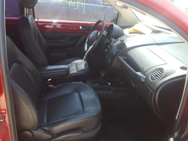 3VWPW31C38M515510 - 2008 VOLKSWAGEN NEW BEETLE წითელი ფოტო 5