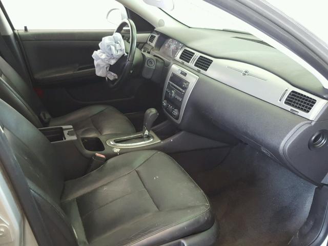 2G1WD58C589146897 - 2008 CHEVROLET IMPALA SUP 银色 照片 5