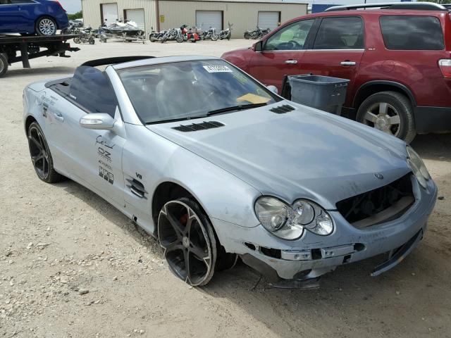 WDBSK75F35F100833 - 2005 MERCEDES-BENZ SL 500 SILVER photo 1