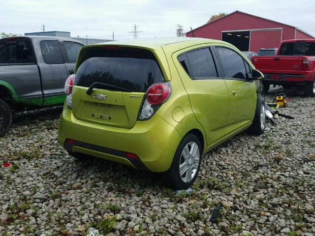 KL8CD6S99DC501935 - 2013 CHEVROLET SPARK 1LT GREEN photo 4