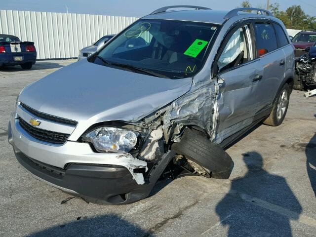 3GNAL2EK6DS630581 - 2013 CHEVROLET CAPTIVA LS 银色 照片 2