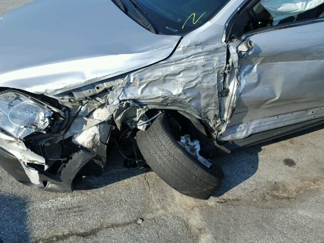 3GNAL2EK6DS630581 - 2013 CHEVROLET CAPTIVA LS 银色 照片 9
