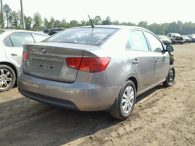 KNAFU4A29A5849826 - 2010 KIA FORTE EX GRAY photo 4