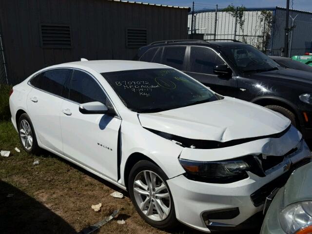 1G1ZE5ST5HF133867 - 2017 CHEVROLET MALIBU WHITE photo 1