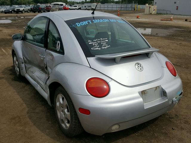 3VWCK21C13M424619 - 2003 VOLKSWAGEN NEW BEETLE Gümüş foto 3