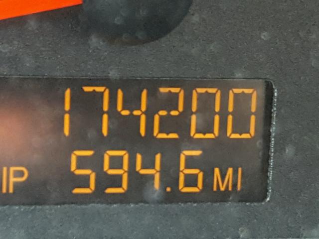 1G8AG52F24Z190958 - 2004 SATURN ION LEVEL BLACK photo 8