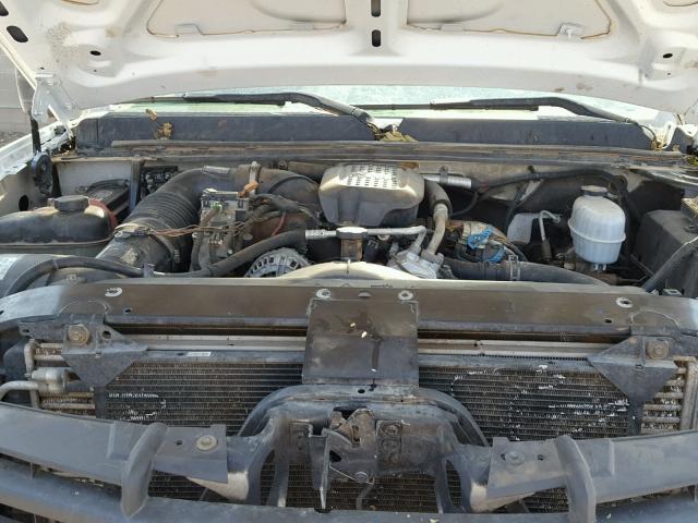 1GTHK29618E128374 - 2008 GMC SIERRA K25 WHITE photo 7