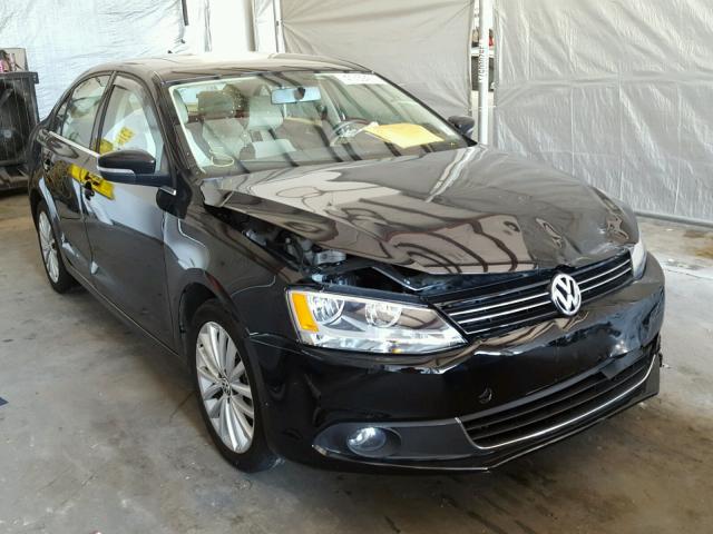 3VWL07AJ4EM213483 - 2014 VOLKSWAGEN JETTA BLACK photo 1