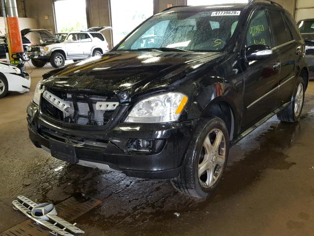 4JGBB22E58A427960 - 2008 MERCEDES-BENZ ML 320 CDI BLACK photo 2