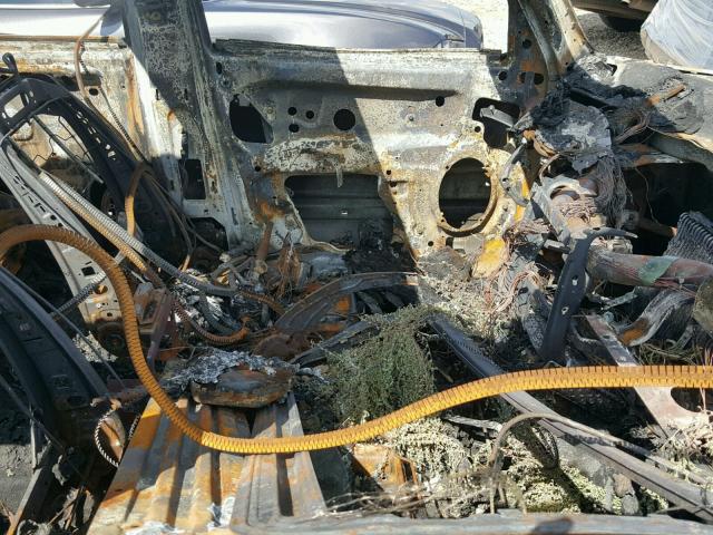 1J8HG48N86C198641 - 2006 JEEP COMMANDER BURN photo 5