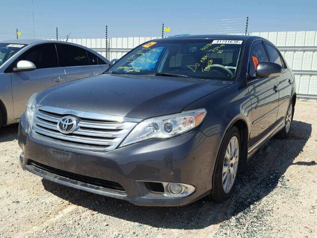 4T1BK3DB4BU410260 - 2011 TOYOTA AVALON BAS CHARCOAL photo 2