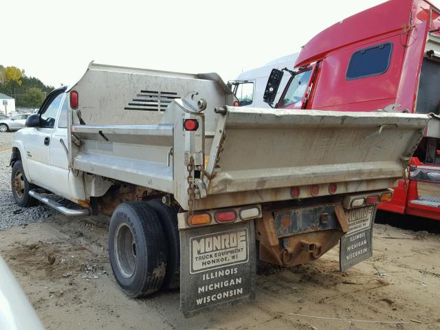 1GBJK39183E346322 - 2003 CHEVROLET SILVERADO WHITE photo 3