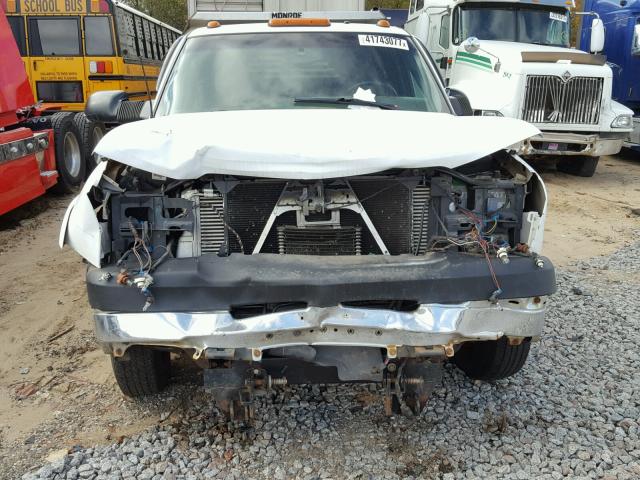 1GBJK39183E346322 - 2003 CHEVROLET SILVERADO WHITE photo 9