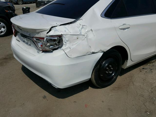 4T1BF1FK5FU484816 - 2015 TOYOTA CAMRY LE WHITE photo 9