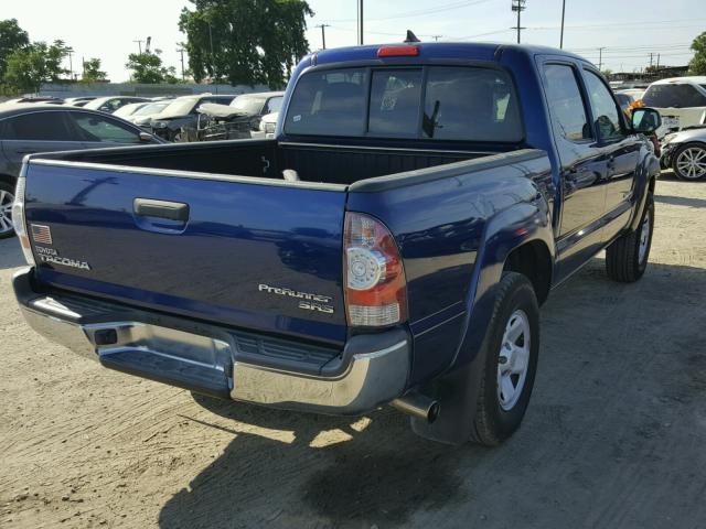 5TFJX4GN0FX040054 - 2015 TOYOTA TACOMA DOU BLUE photo 4
