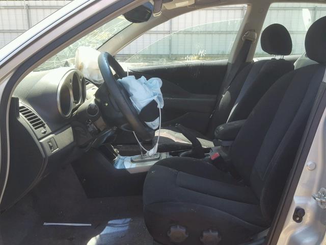 1N4AL11D34C159379 - 2004 NISSAN ALTIMA BAS SILVER photo 5