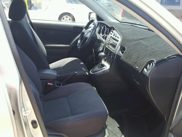 2T1KR32E23C037084 - 2003 TOYOTA MATRIX 银色 照片 5