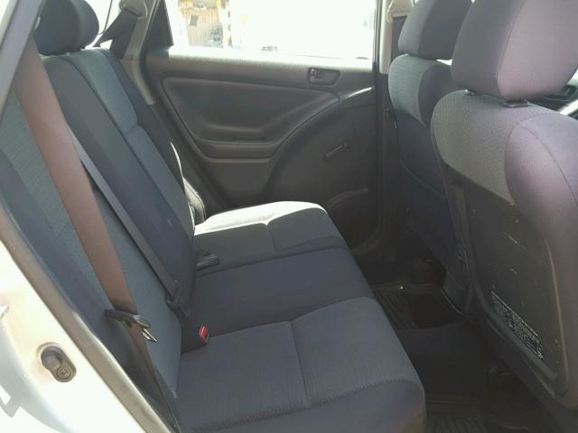 2T1KR32E23C037084 - 2003 TOYOTA MATRIX 银色 照片 6