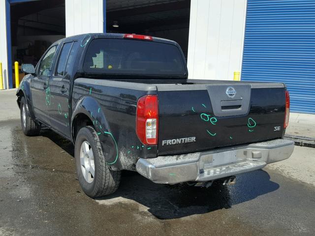 1N6AD07U66C449771 - 2006 NISSAN FRONTIER C BLACK photo 3