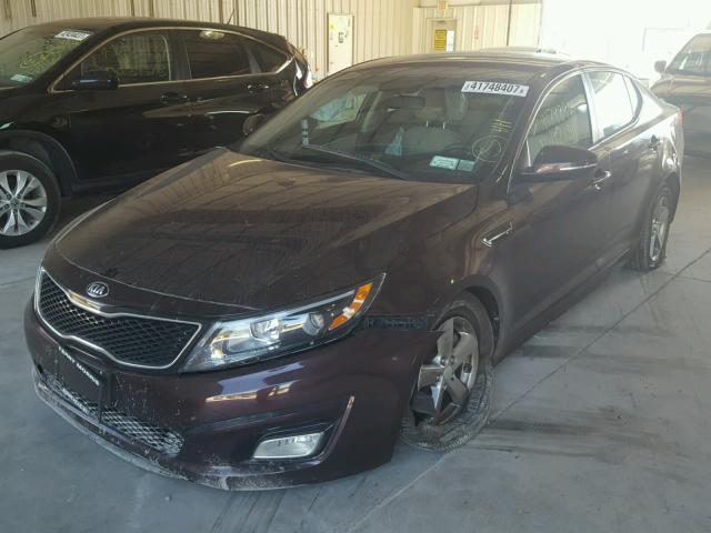 5XXGM4A79EG281114 - 2014 KIA OPTIMA LX MAROON photo 2