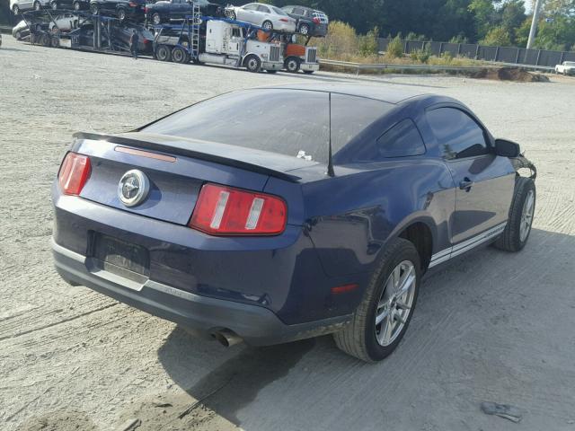 1ZVBP8AN1A5163531 - 2010 FORD MUSTANG BLUE photo 4