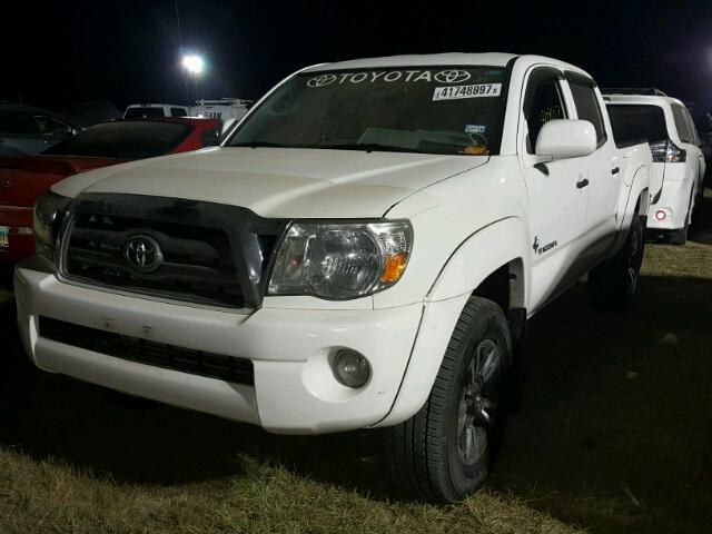 3TMJU4GN5AM107965 - 2010 TOYOTA TACOMA WHITE photo 2