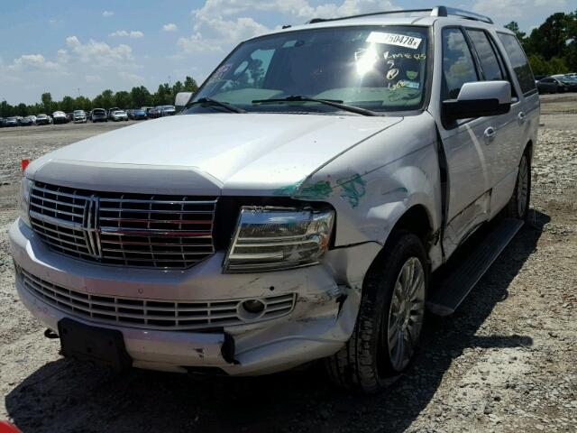 5LMJJ2H50AEJ03624 - 2010 LINCOLN NAVIGATOR WHITE photo 2