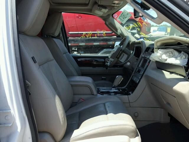 5LMJJ2H50AEJ03624 - 2010 LINCOLN NAVIGATOR WHITE photo 5