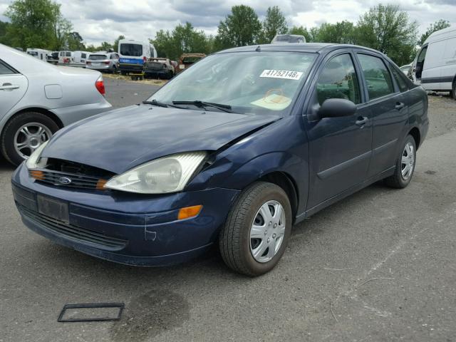 1FAFP33P72W214358 - 2002 FORD FOCUS LX BLUE photo 2