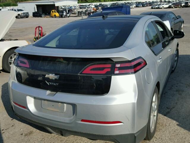 1G1RA6E45CU107764 - 2012 CHEVROLET VOLT SILVER photo 4