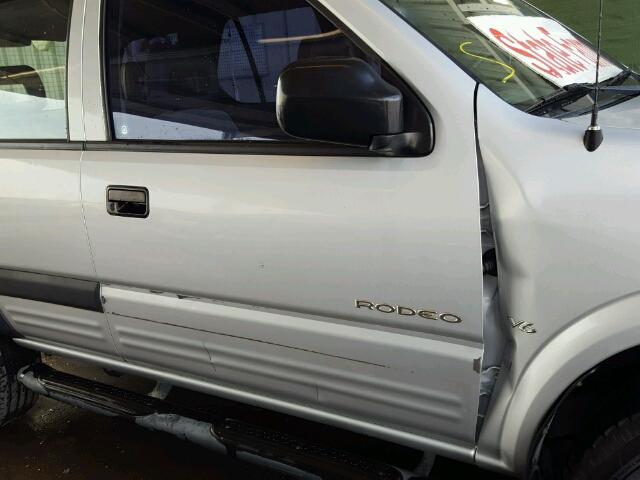 4S2CK58W5X4302579 - 1999 ISUZU RODEO SILVER photo 9